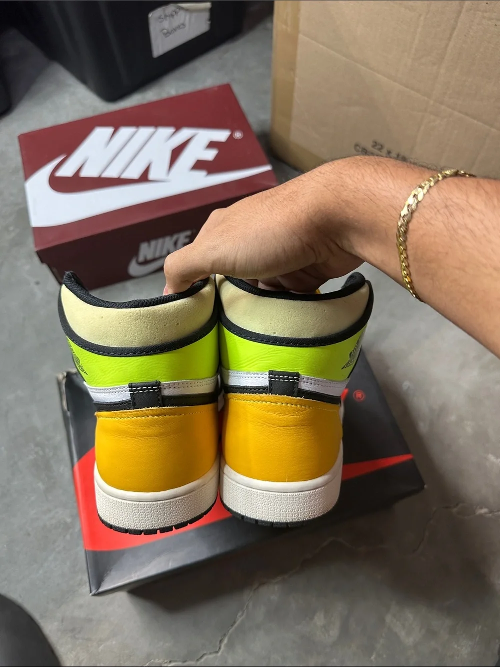 Retro 1 Volt size 10
